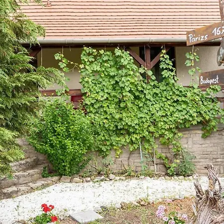 Márai Kacs